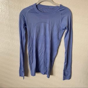 Lululemon workout top